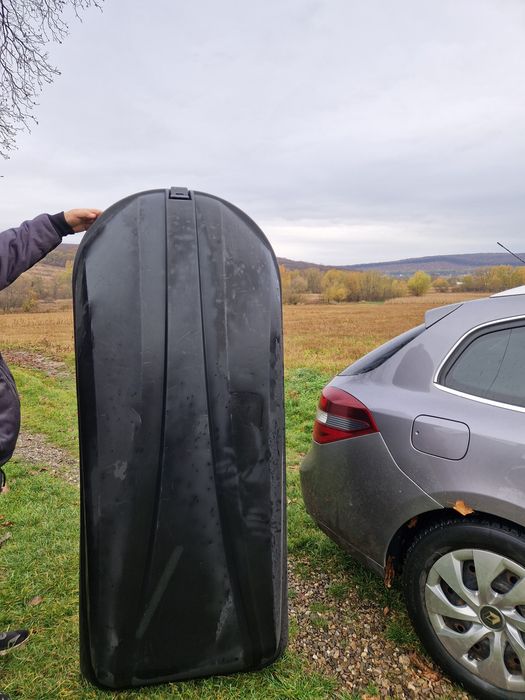 Vand portbagaj suplimentar.