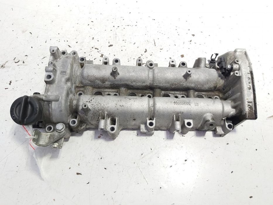 Capac chiulasa cu 2 axe came, cod GM55565668, Opel Insignia A, 2.0 CDTI, A20DTH