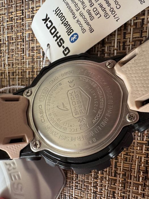 часовник casio G-SHOCK G-SQUAD GMD-B800-1ER