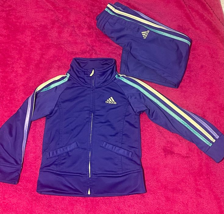 Adidas детски екип -размер 3 г