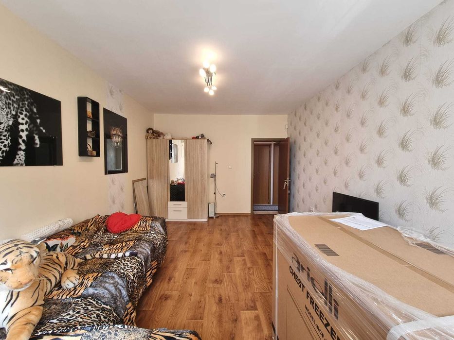 Прекрасна двуетажна къща в с. Кошарица, обл. Бургас