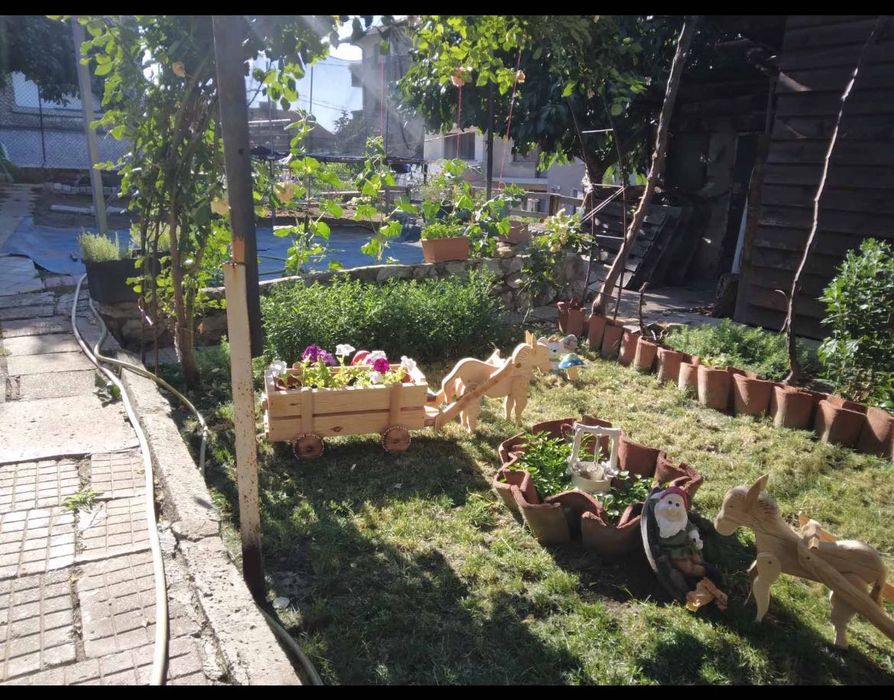 Конче с каручка. Дължина 115см.