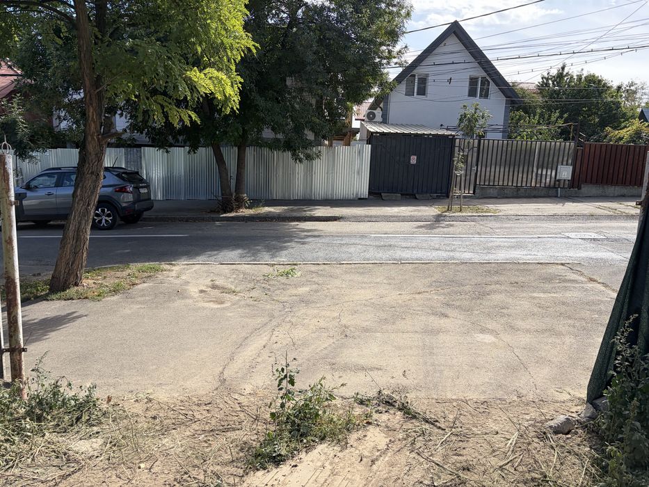 Teren de vanzare strada cezar.Toate utilitatile sunt deja pe teren