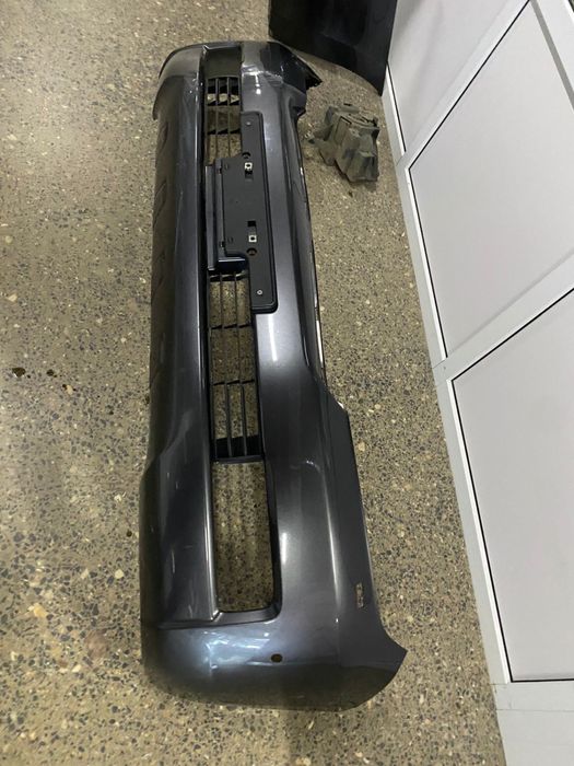 Бампер для Toyota Land Cruiser 200