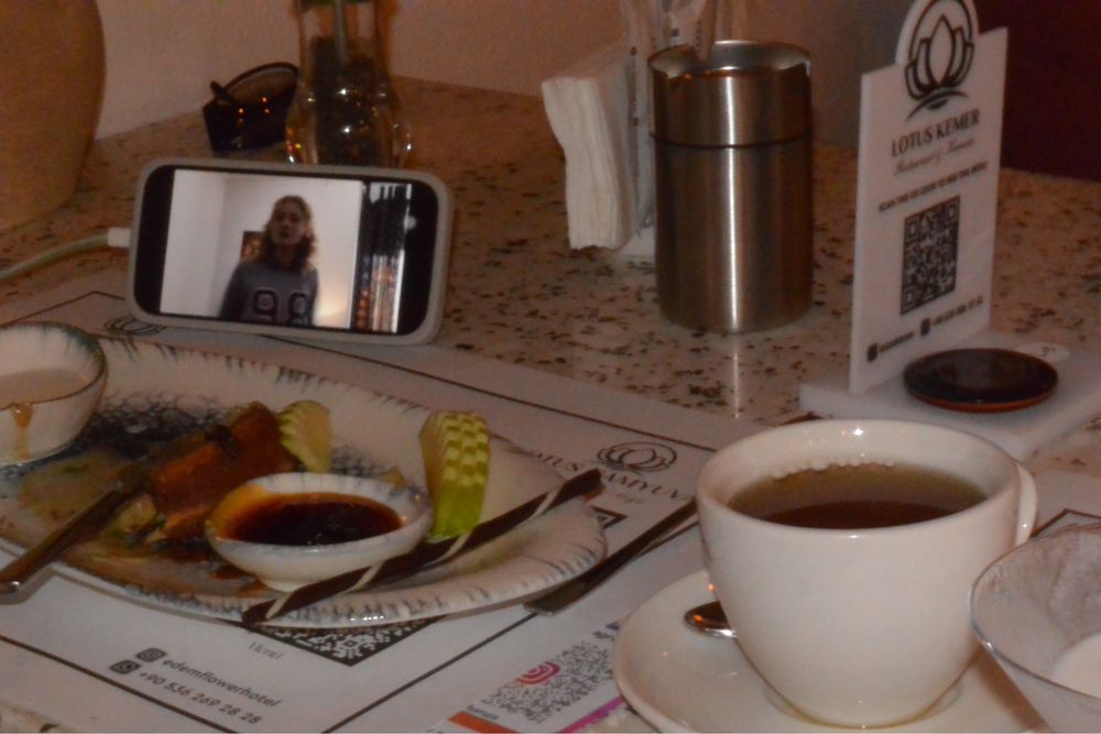 Продам камеру Nicon J3