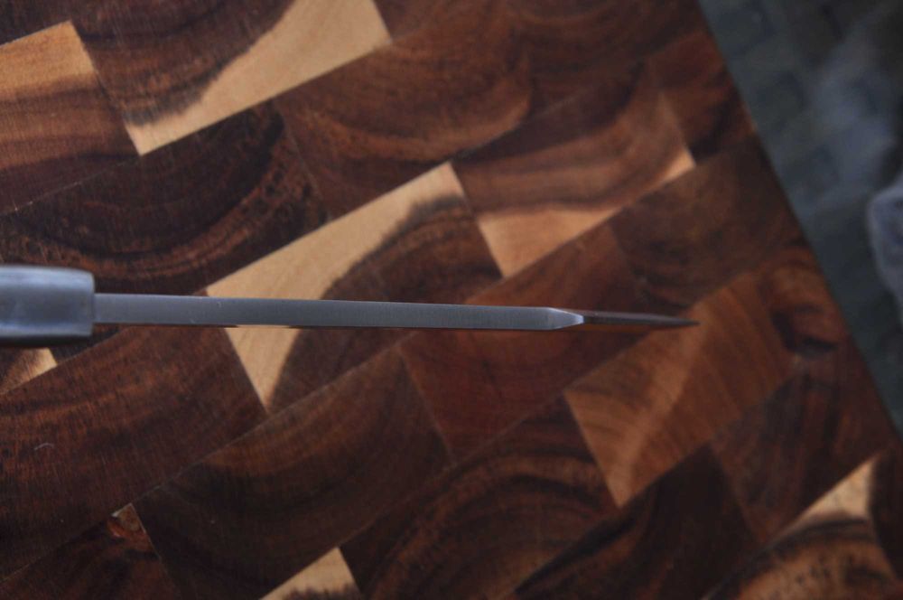 Нож ръчна изработка стомана D2 дръжка биволска кост