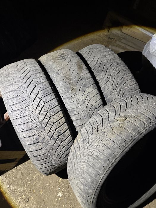 Шины 215/60 R17                                     .