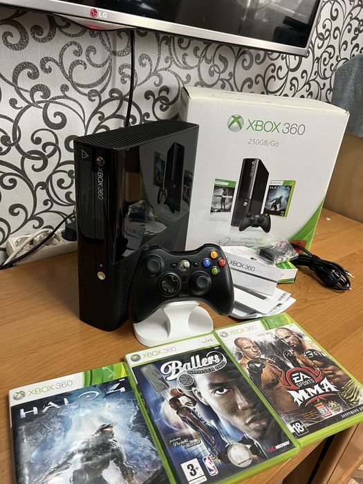 Xbox 360E 250 gb freeboot