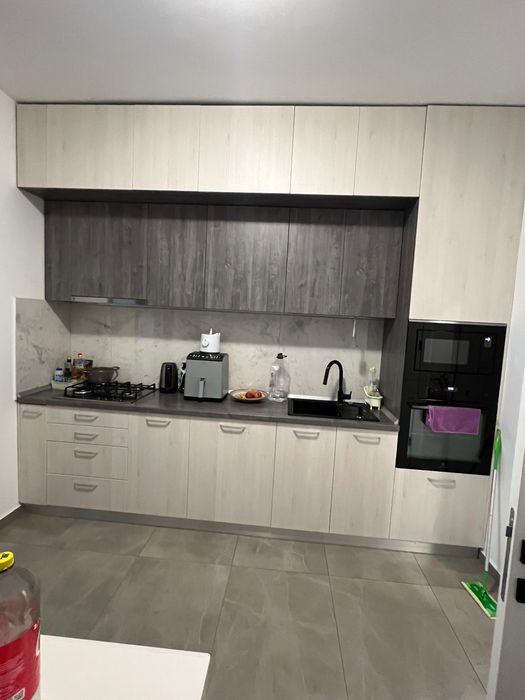 Mobila bucatarie cu electrocasnice incluse