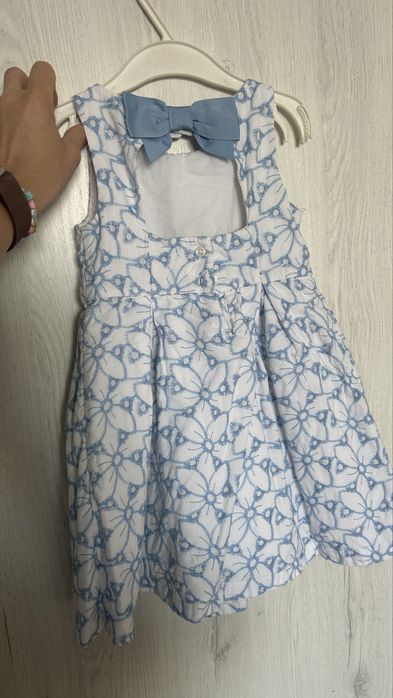 Продас детские платья