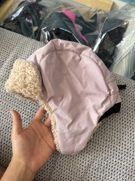 Продам шапки для девочки