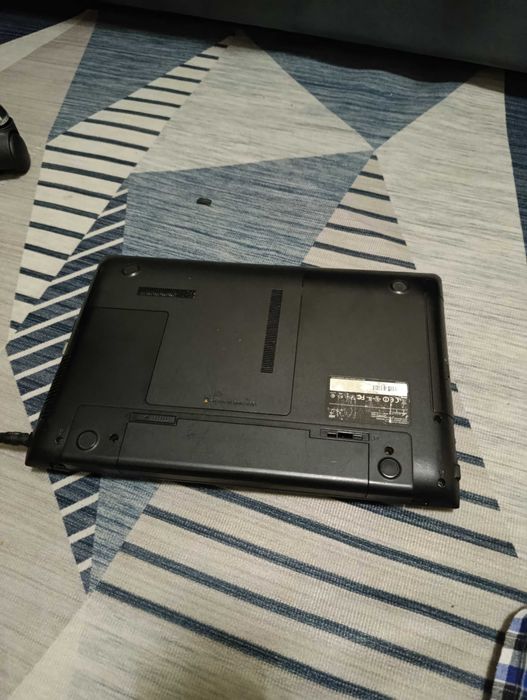 Ноутбук Samsung NP300E5X