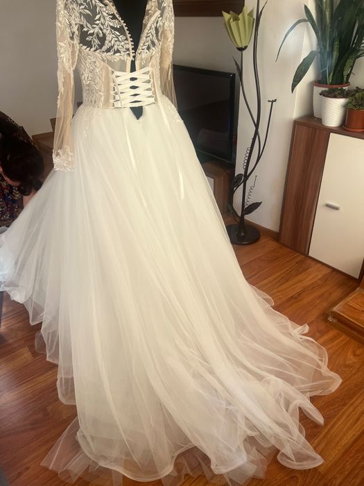 Vand rochie de mireasa marime M