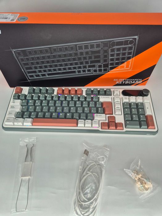 Tastatura RK S98-ES Pale Green Switch Display Customizabil