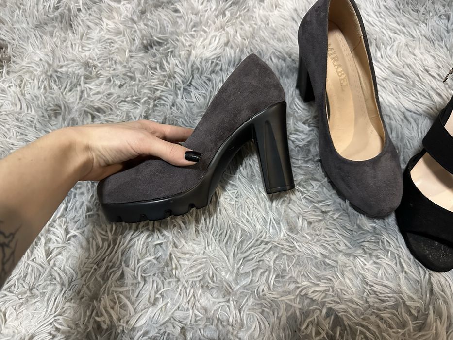 Отдам туфли две пары