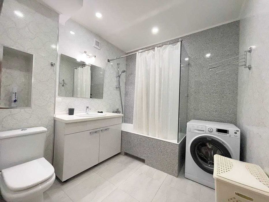 Ц-7, Чимкентская, 80 м², 3 комнаты, с ремонтом, мебель