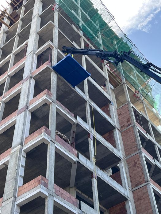 Камион с кран за София и страната