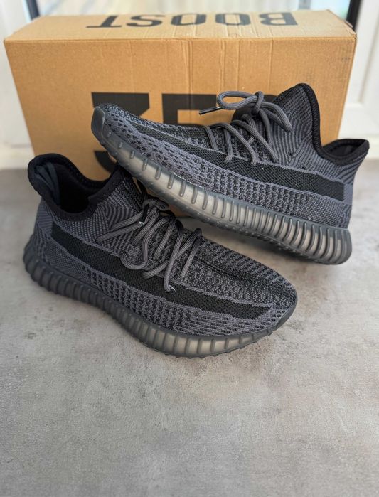 Adidasi Adidas Yeezy Boost 350 V2 Negru Premium Marimi 36-44 Unisex