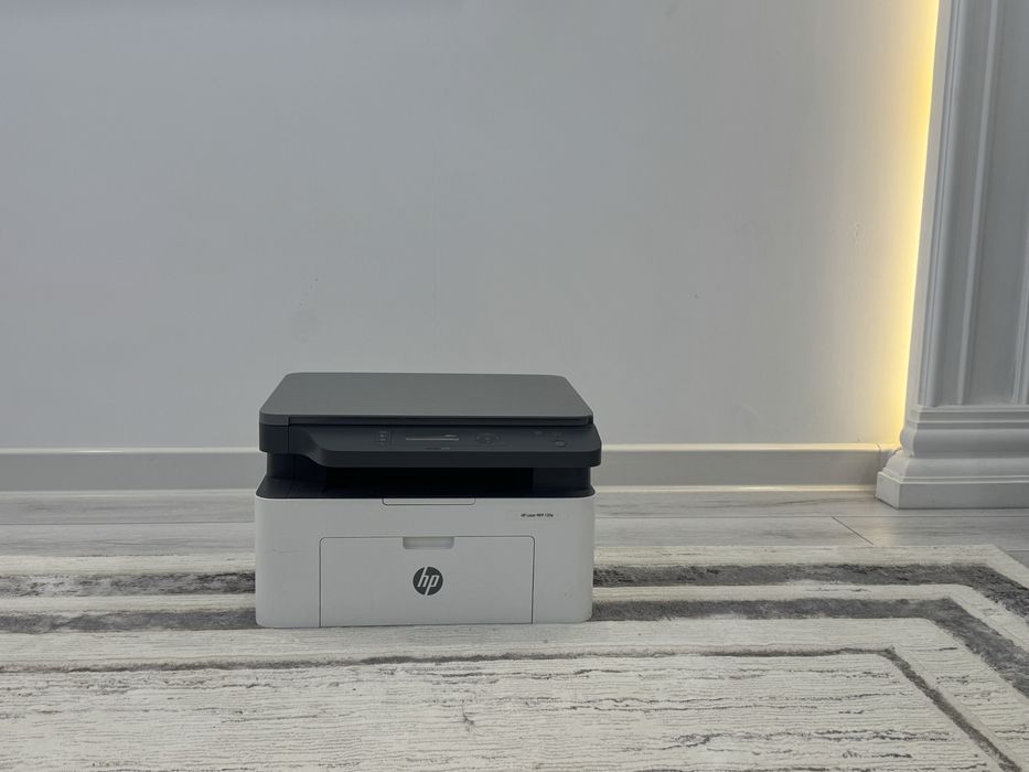 Продам почтый новый Принтер HP