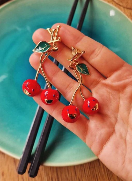 Премиум клас бижута - Гривна, Обеци,Колие