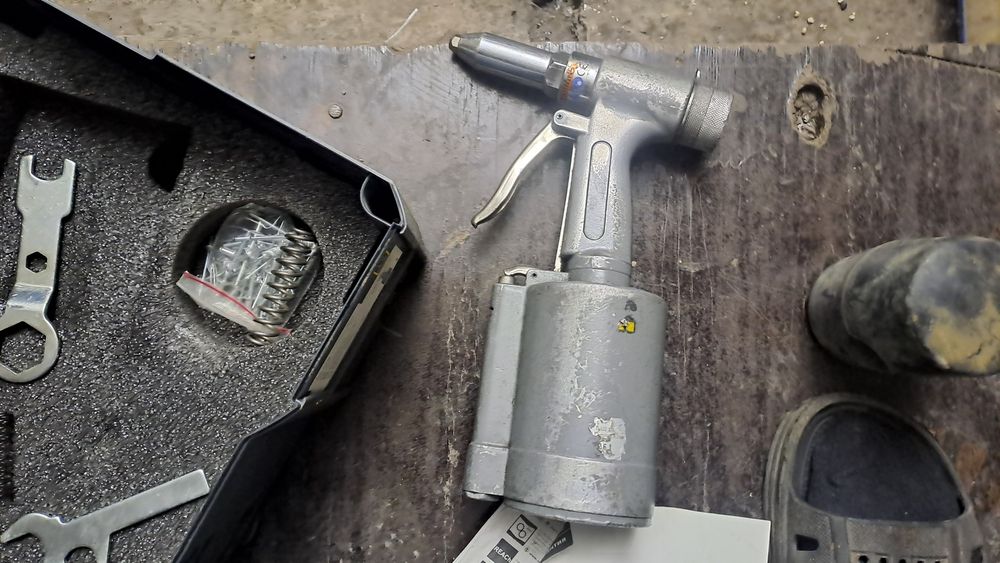 Пневмо клепка автоматическая