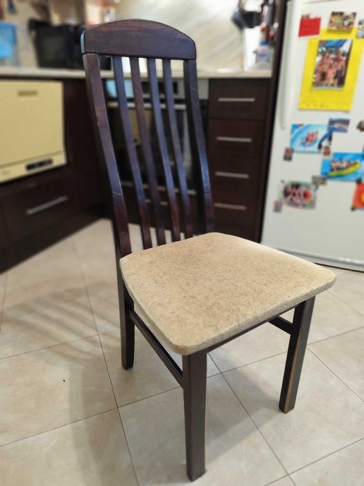 Кухненски столове