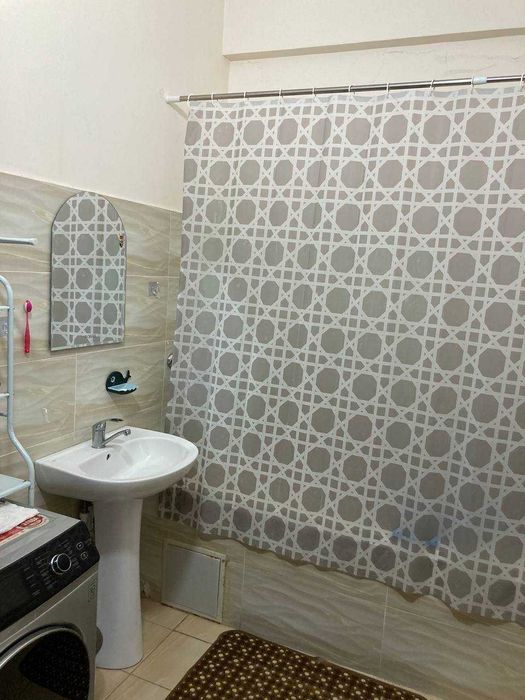 Срочно Продаётся 3- ком квартира в Яшнабатском: ор : Дустлик метро