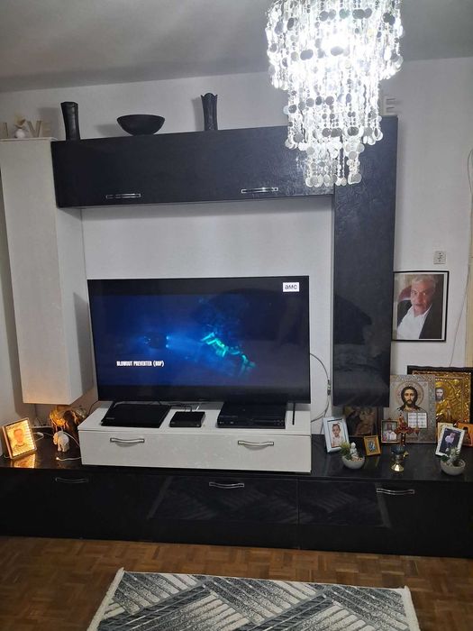 Vând mobila de calitate