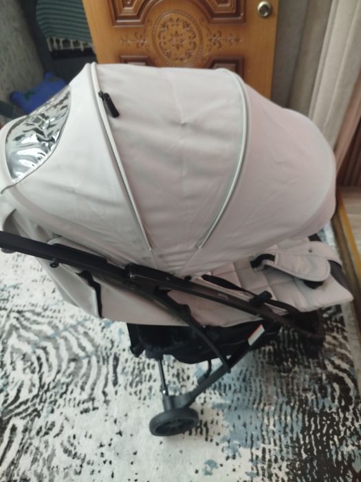 Продаётся коляска срочно