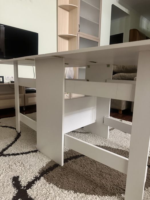 Сдается стол в аренду