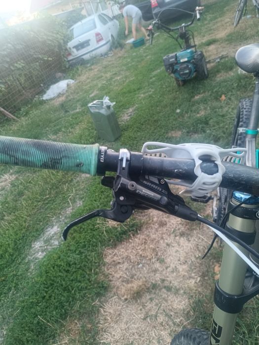 Bicicleta Rockrider drowp 9 (nine)downhill