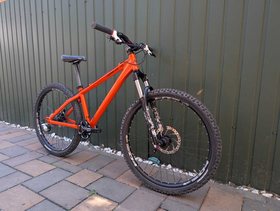 MTB Dirt, Formula, Rock Shox Argyle, Truvativ, M-L