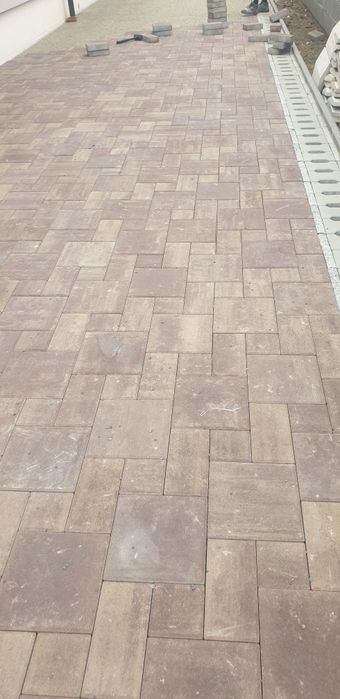 Pavaj borduri rigole roman