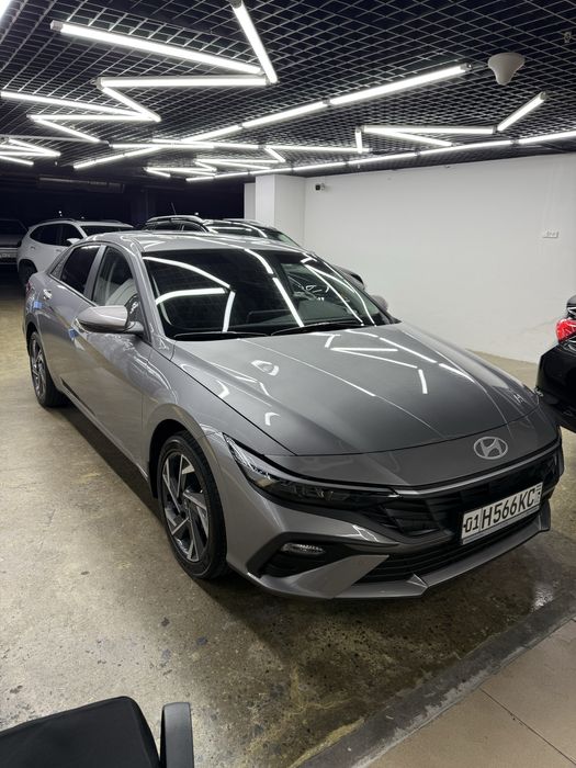 Hyundai elantra 2025