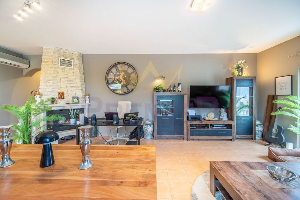 Продава се Къща в Варна, Изгрев - 180 кв.м за 2328 €/кв.м - Снимка #9