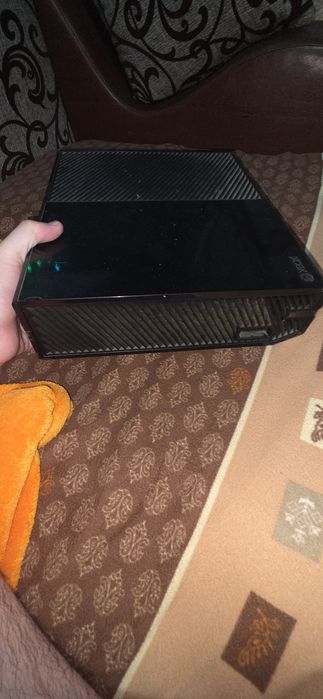 Vand xbox one 500gb
