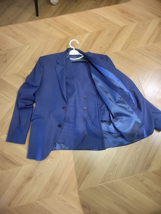 Продам костюм мужской