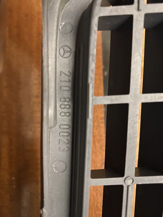 Решетка радиатора Мерседес