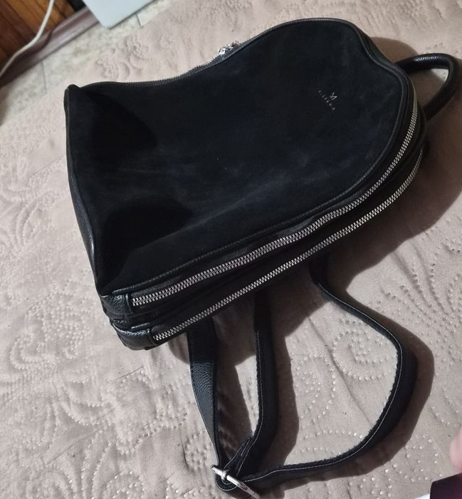 Дамска раница черна