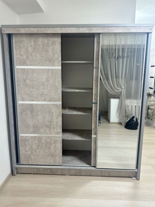Shkaf kupe razmeri 180/200