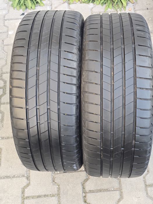 225 40 19  Bridgestone