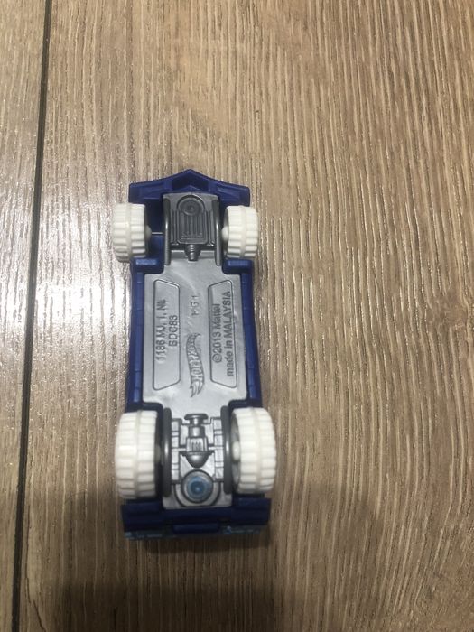 Количка hotwheels