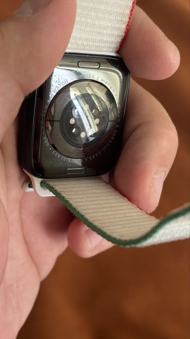 Продам Apple Watch  series 9