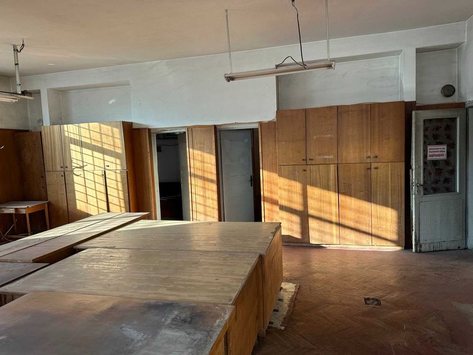 Дава се под наем Зала за събития в Етрополе -  кв.м за 62.73 € - Снимка #2