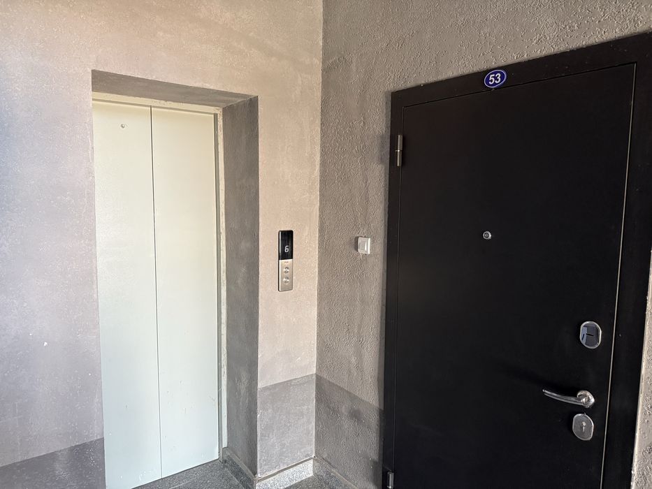 2 xonali kvartira sotiladi, tuliq remont bulgan, hech kim yashamagan
