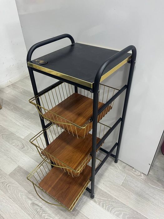 Этажерка из нержавеющей стали
С выдвижными ящиками