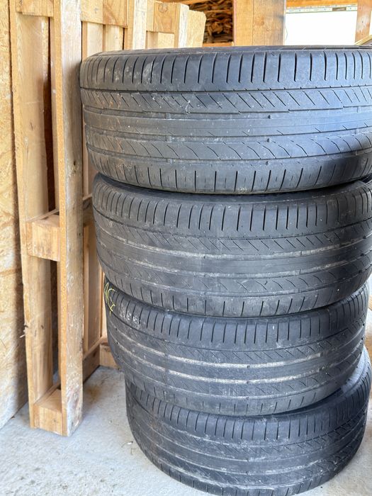 Set Jante BMW Style 235 pe 19 inch - 5x120 - Anvelope Continental 255/45 R19