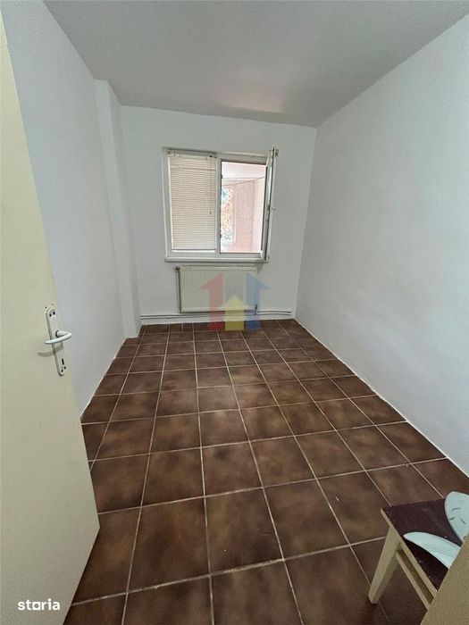 VEZI VIDEO! 2 camere 48 mp,  parter cu balcon 11 m, Viziru 1