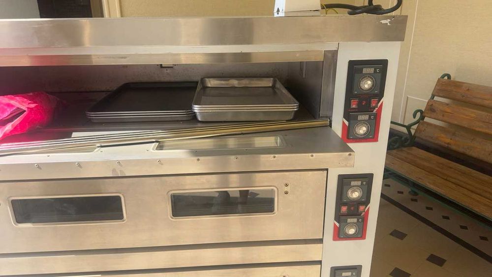 Профессиональная пекарская электрическая печь HTD-90 (3-х ярусная)