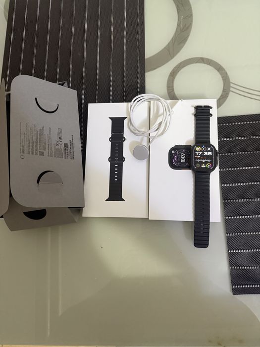 Apple Watch Ultra 3, GPS + Cellular, Carcasa Black Titanium 49mm, Black